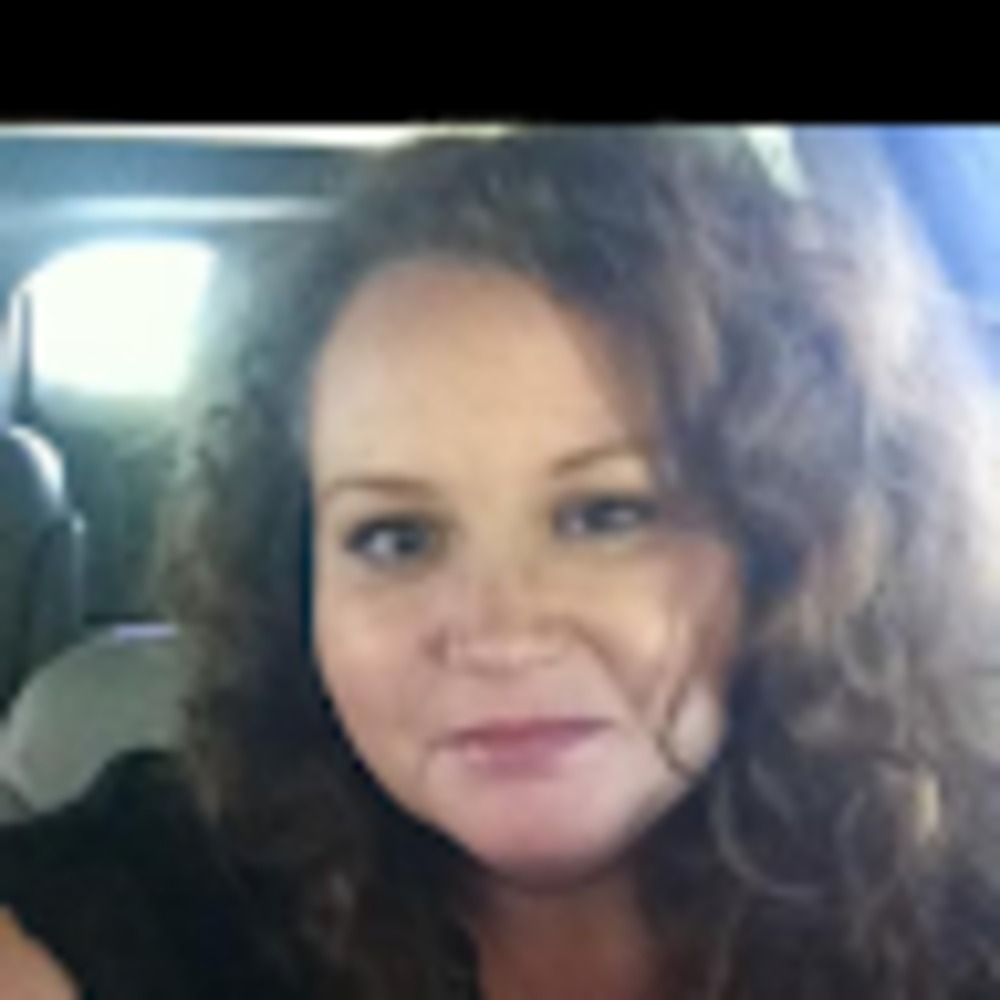 Meet your Posher, Lea